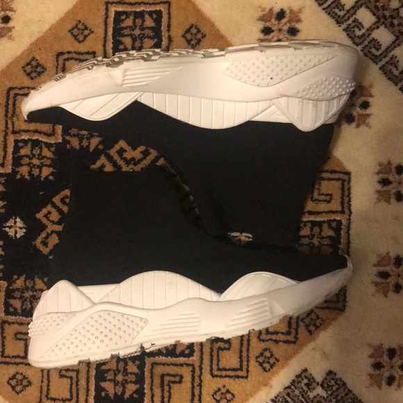 sneakers balenciaga look a like